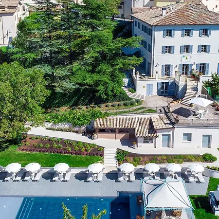 Cappelletti 16&2, Emma Villa