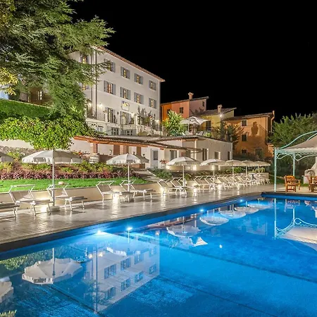 Cappelletti 16&2, Emma Villa Cesi