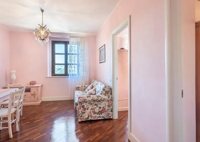 Villa Cappelletti 16&2, Emma