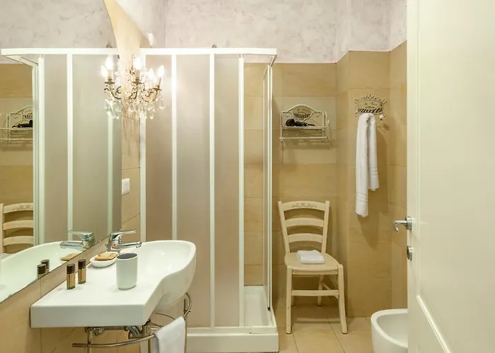 Cappelletti 16&2, Emma Villa Cesi